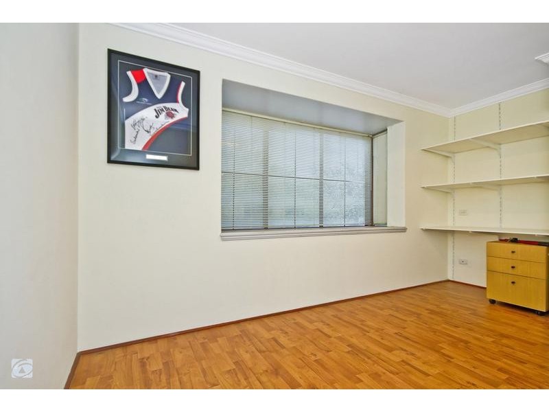 33 Plover Drive, Yangebup WA 6164