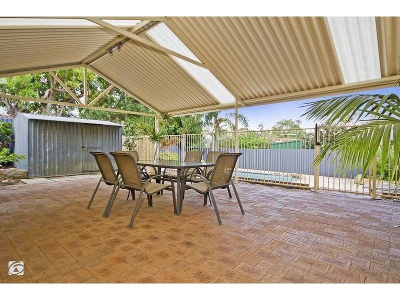 33 Plover Drive, Yangebup WA 6164