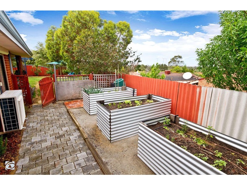 5 Pomaderris Place, South Lake WA 6164