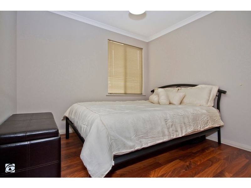 2/12 Peppermint Gardens, Aubin Grove WA 6164