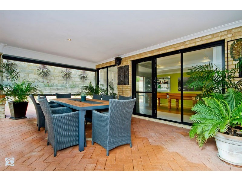 16 Carrello Circuit, Coogee WA 6166