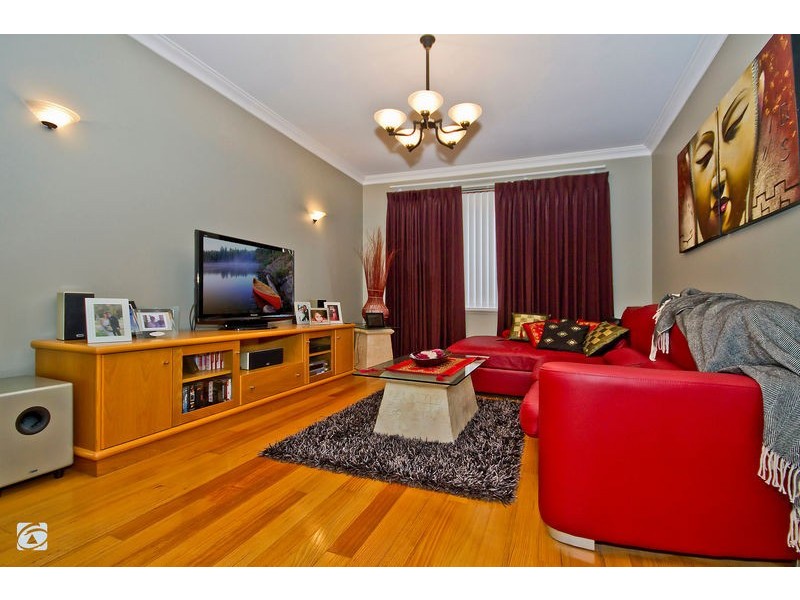 16 Carrello Circuit, Coogee WA 6166