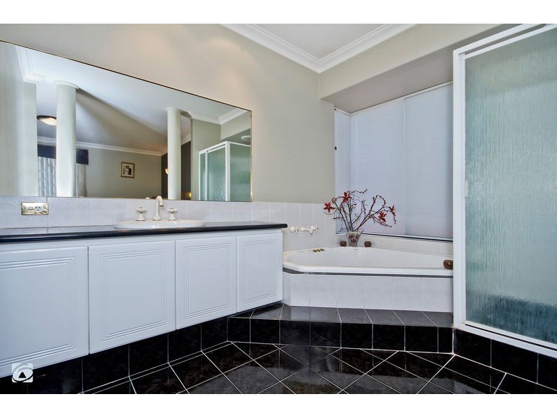 16 Carrello Circuit, Coogee WA 6166