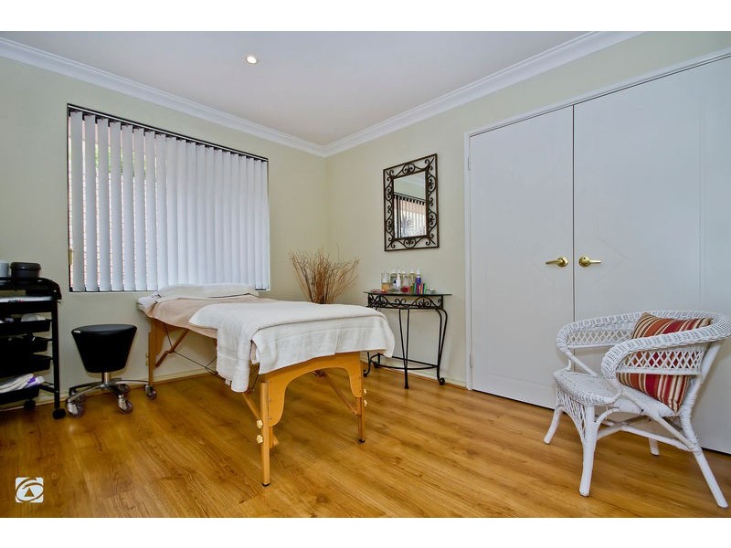 16 Carrello Circuit, Coogee WA 6166