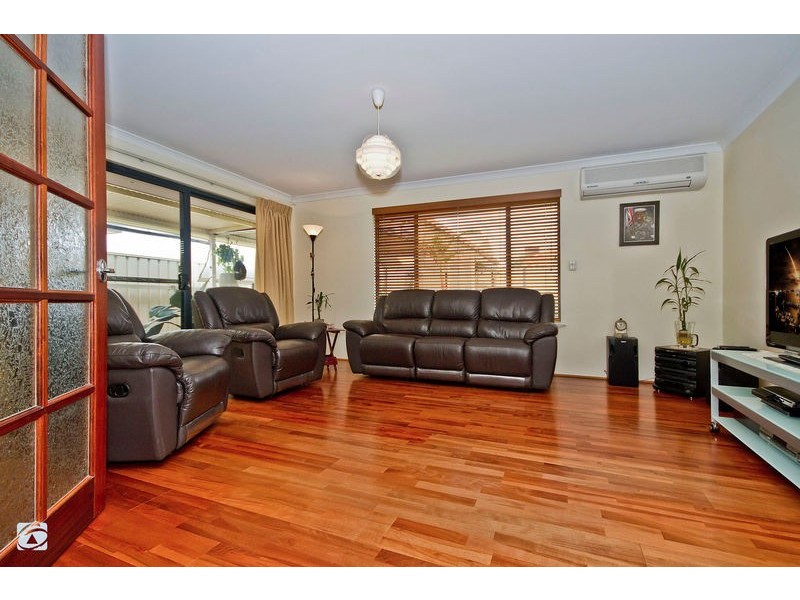 43 Macquarie Boulevard, Hammond Park WA 6164