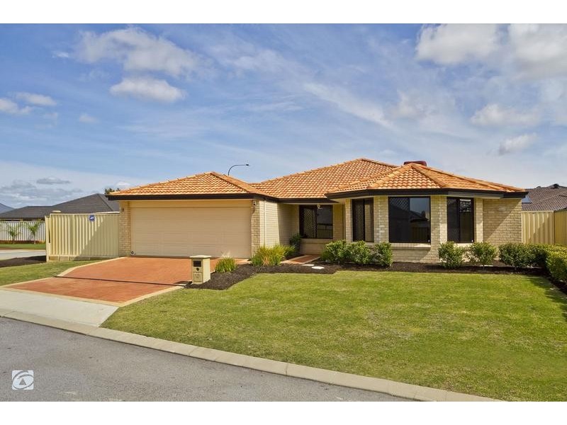 10 Yoorn Way, Bertram WA 6167