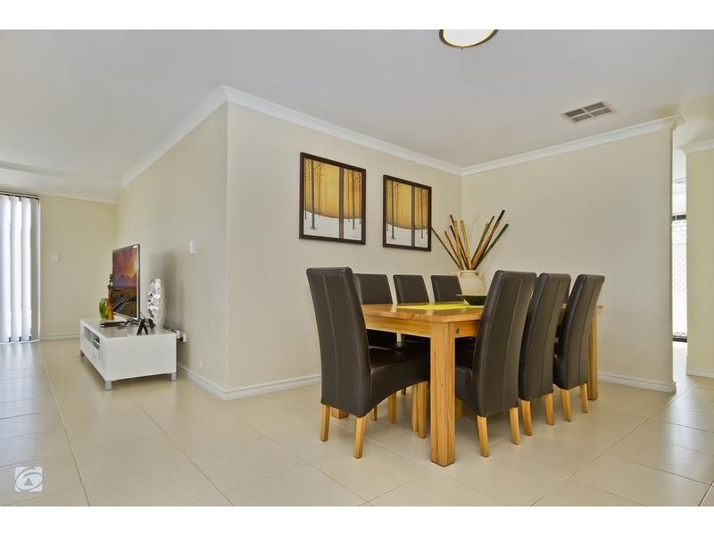 10 Yoorn Way, Bertram WA 6167