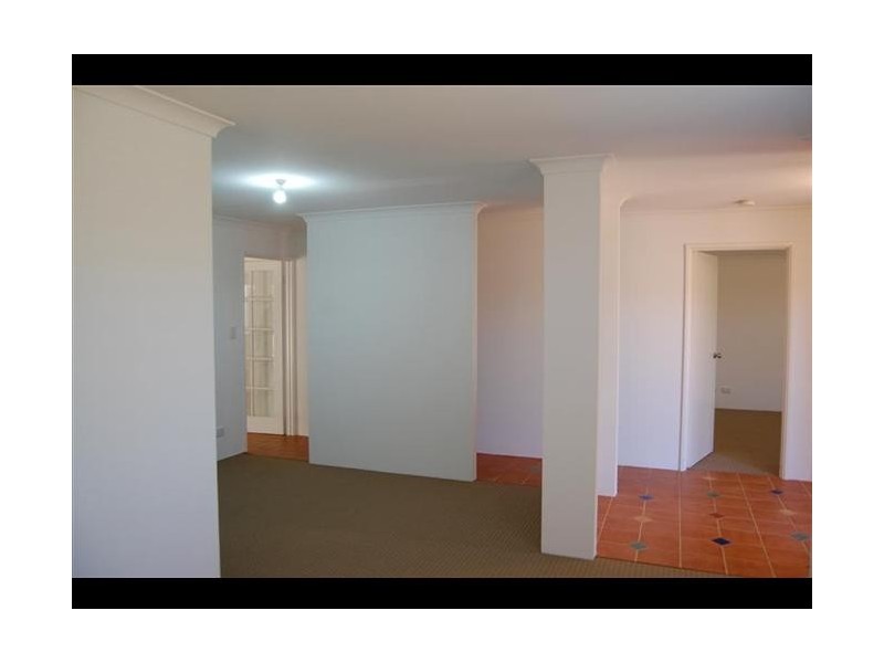 8 Lakeridge Drive, Cockburn Central WA 6164