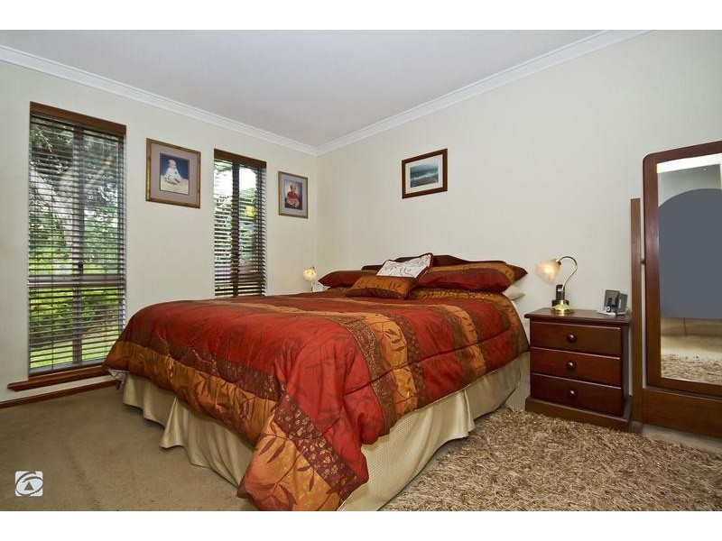 15 Fyfe Circle, Bull Creek WA 6149