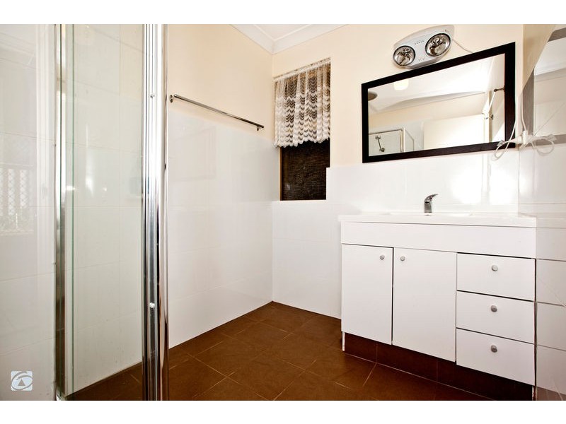 2/51 Grassbird Loop, Yangebup WA 6164