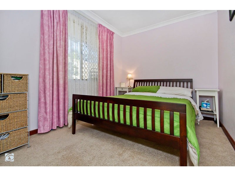 2/51 Grassbird Loop, Yangebup WA 6164