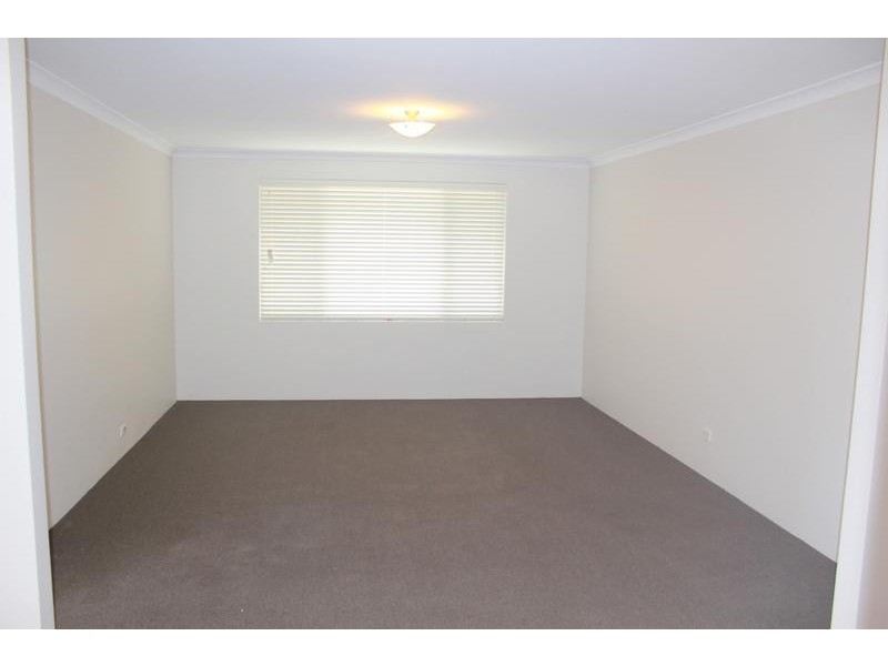 14 Normanby Bend, Success WA 6164