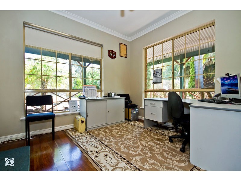 23 Mandogalup Road, Mandogalup WA 6167