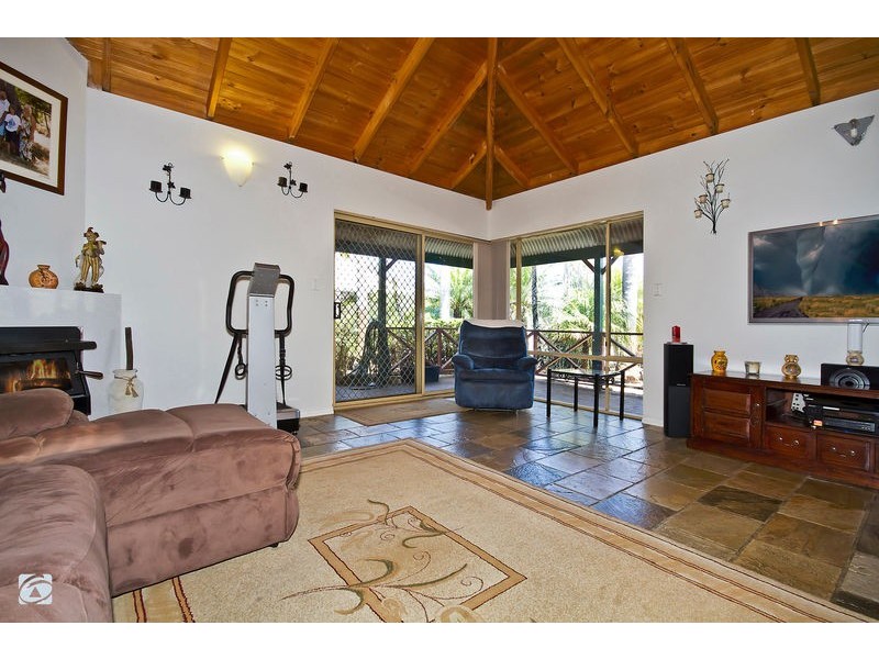 23 Mandogalup Road, Mandogalup WA 6167