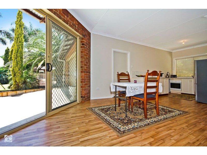 23 Mandogalup Road, Mandogalup WA 6167