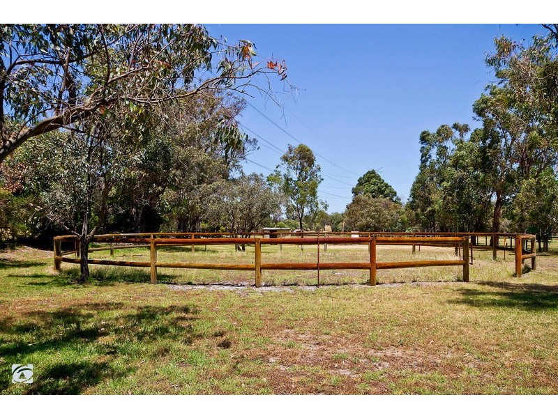 23 Mandogalup Road, Mandogalup WA 6167