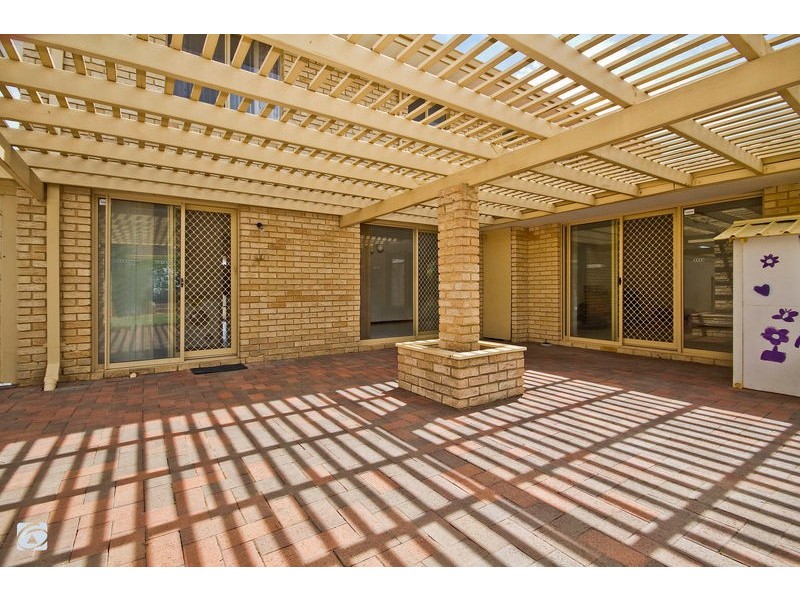 19 Orwell Court, Munster WA 6166