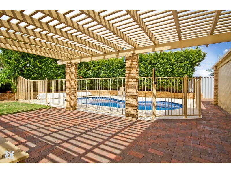 19 Orwell Court, Munster WA 6166