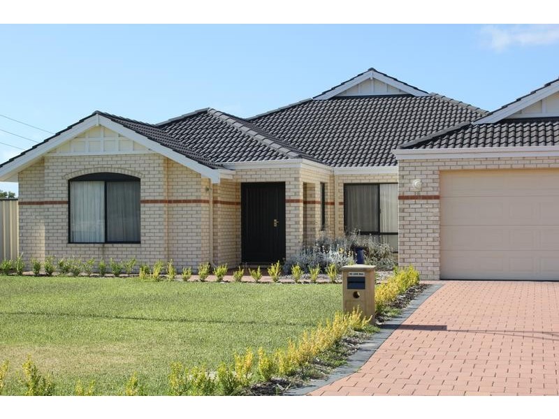 6 Barwon Turn, Hammond Park WA 6164