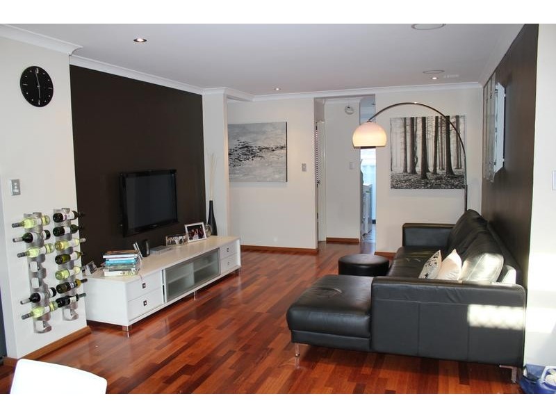 15 Nasturtium Gardens, Beeliar WA 6164