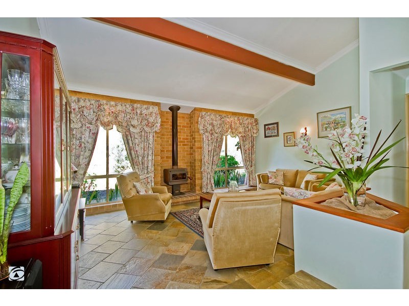 11 Sherwin Place, Wandi WA 6167