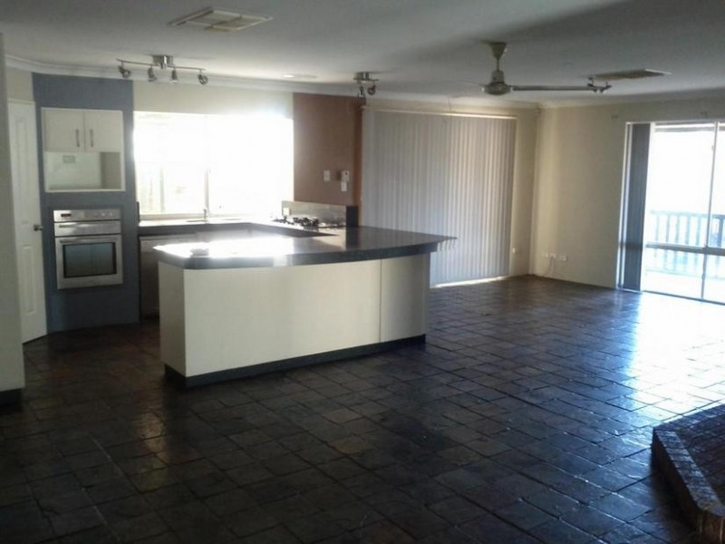 39 Conigrave Road, Yangebup WA 6164