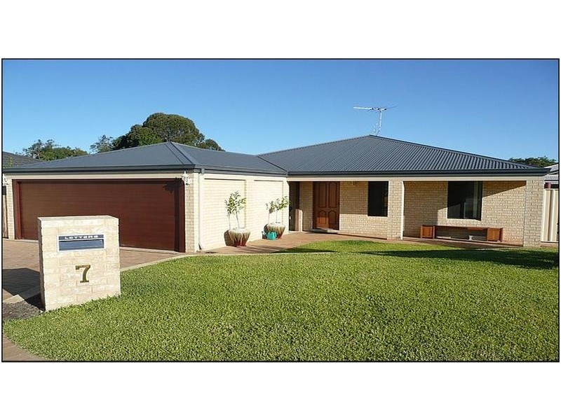 7 Boogalla Court, South Lake WA 6164