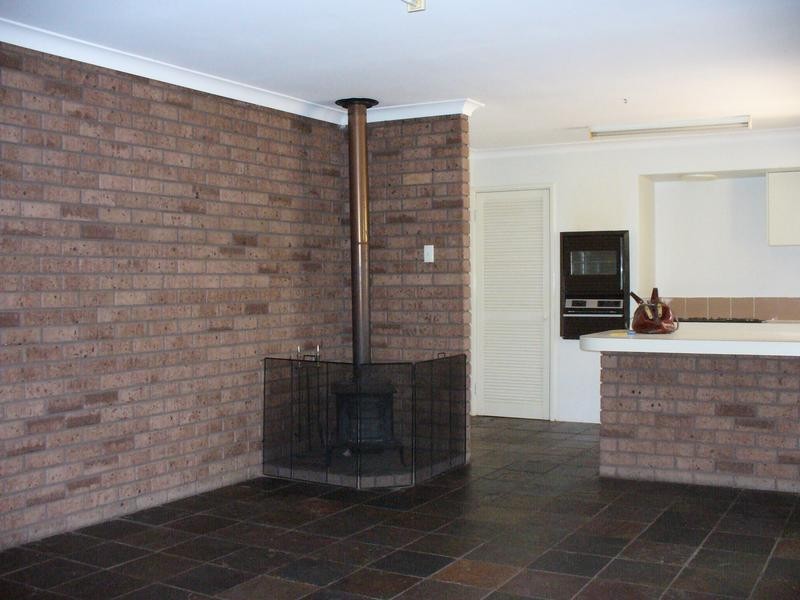 102 Elderberry Drive, South Lake WA 6164