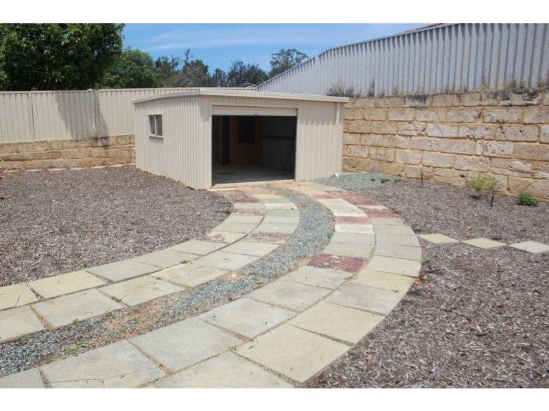 130 Challenger Avenue, Parmelia WA 6167
