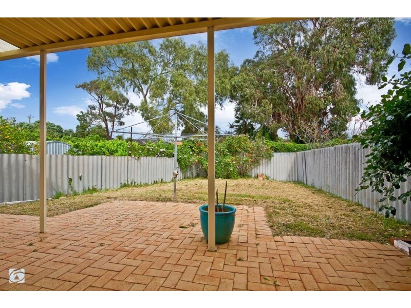 81B Doolette Street, Spearwood WA 6163