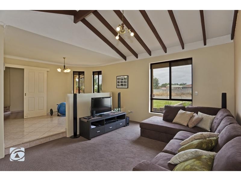 107 Osprey Drive, Yangebup WA 6164