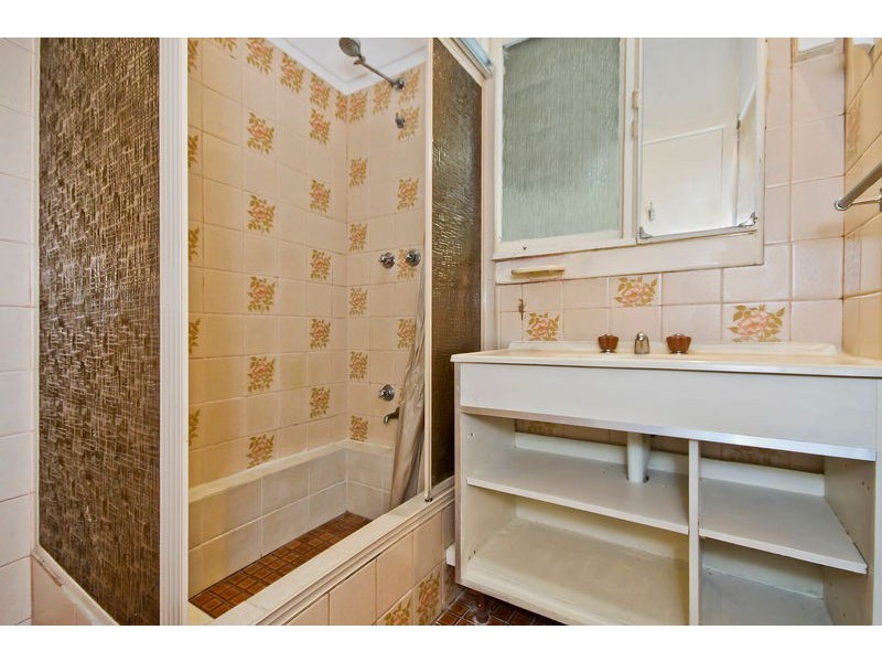 32 & 32A Hargreaves Road, Coolbellup WA 6163
