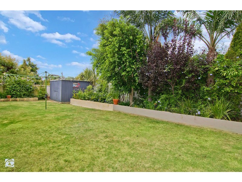 21 Milgun Drive, Yangebup WA 6164