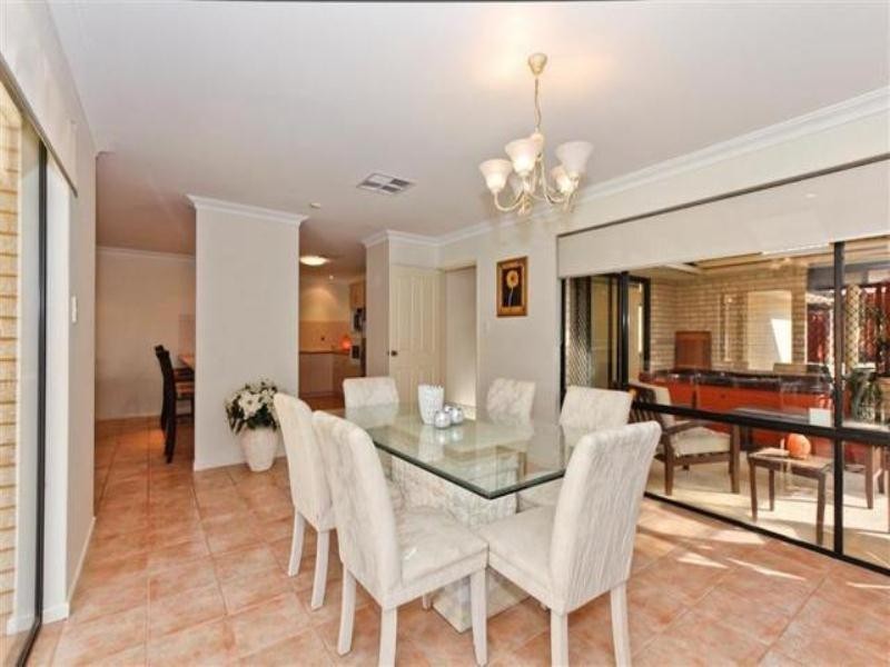 10 Ivankovich Avenue, Beeliar WA 6164