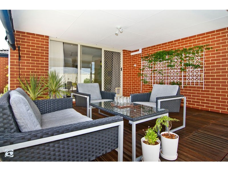 9 Dorrigo Way, South Lake WA 6164