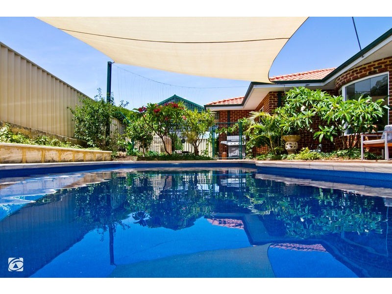 5 Palma Place, Coogee WA 6166