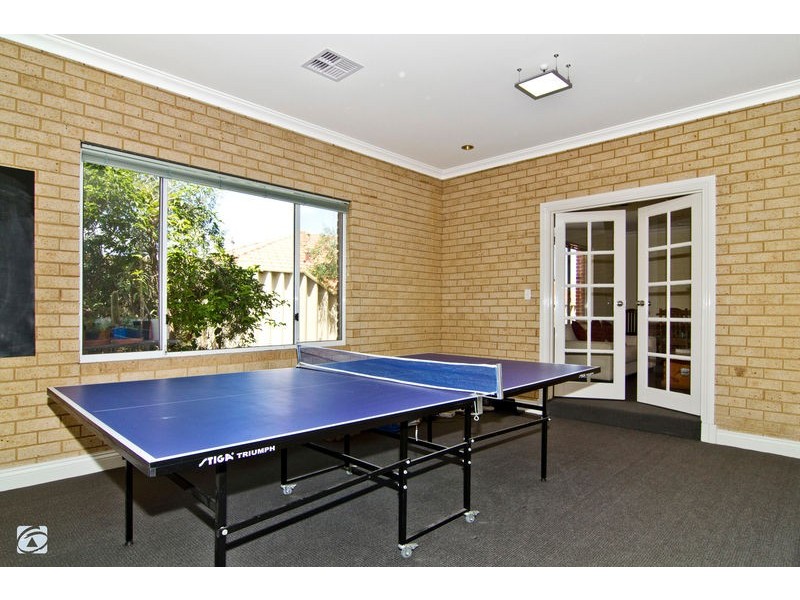 5 Palma Place, Coogee WA 6166
