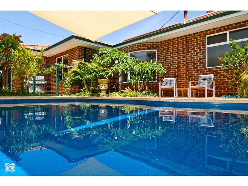 5 Palma Place, Coogee WA 6166