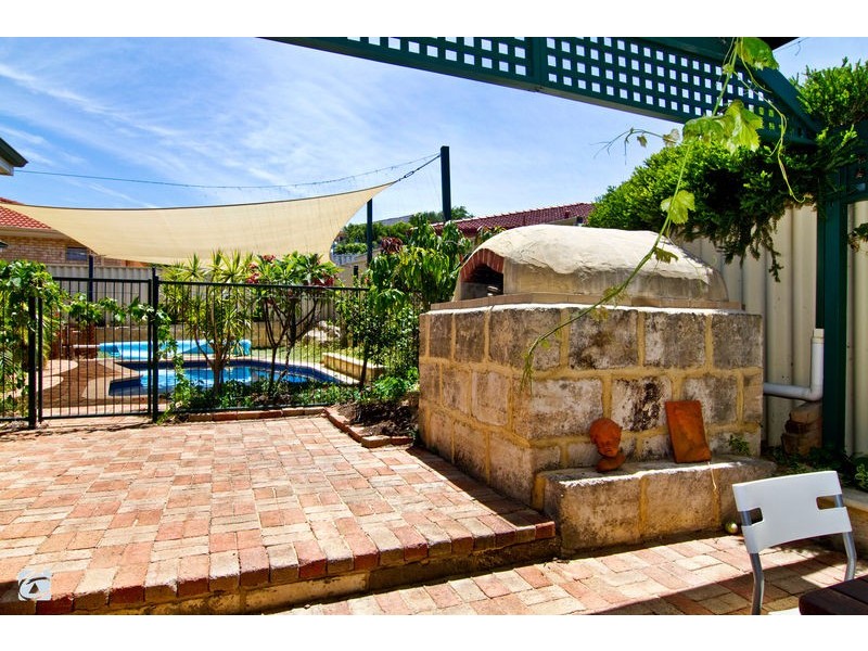 5 Palma Place, Coogee WA 6166