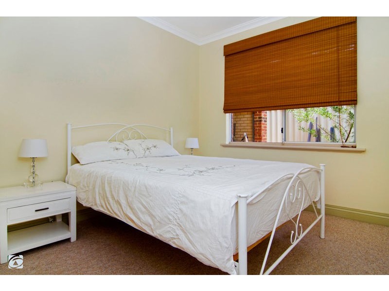 5 Palma Place, Coogee WA 6166