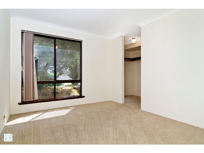 4 Bomaria Close, South Lake WA 6164