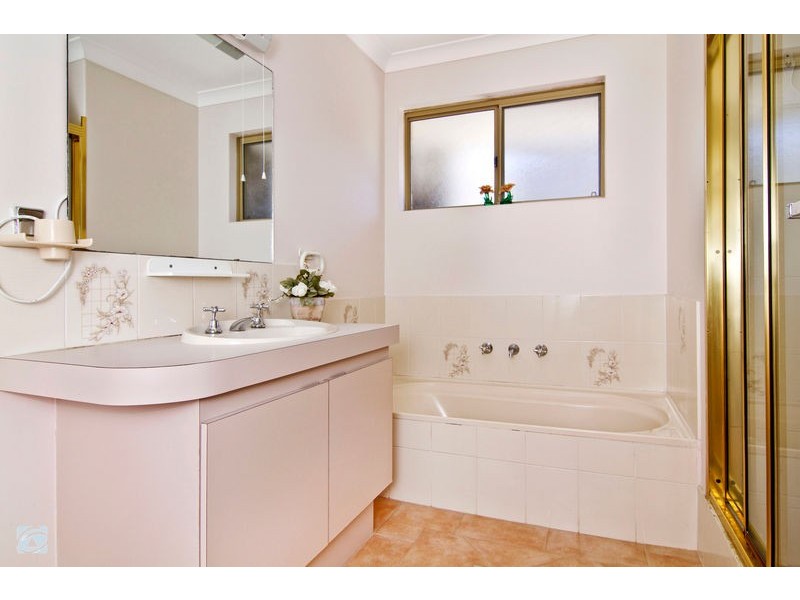 10b Eagle Rise, Yangebup WA 6164
