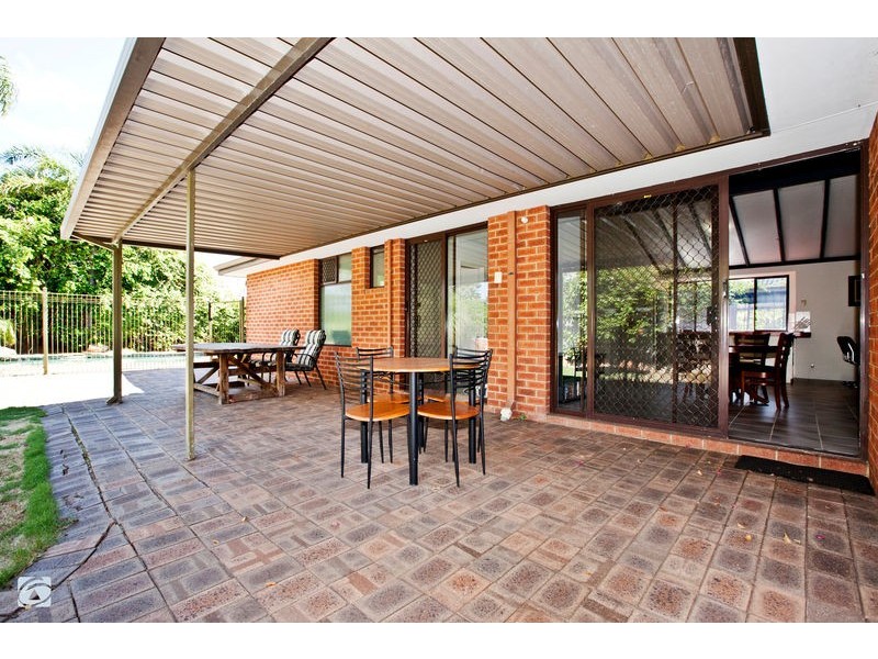 40 Allamanda Drive, South Lake WA 6164