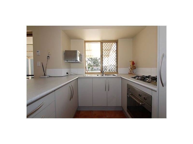 13 Michigan Heights, Success WA 6164