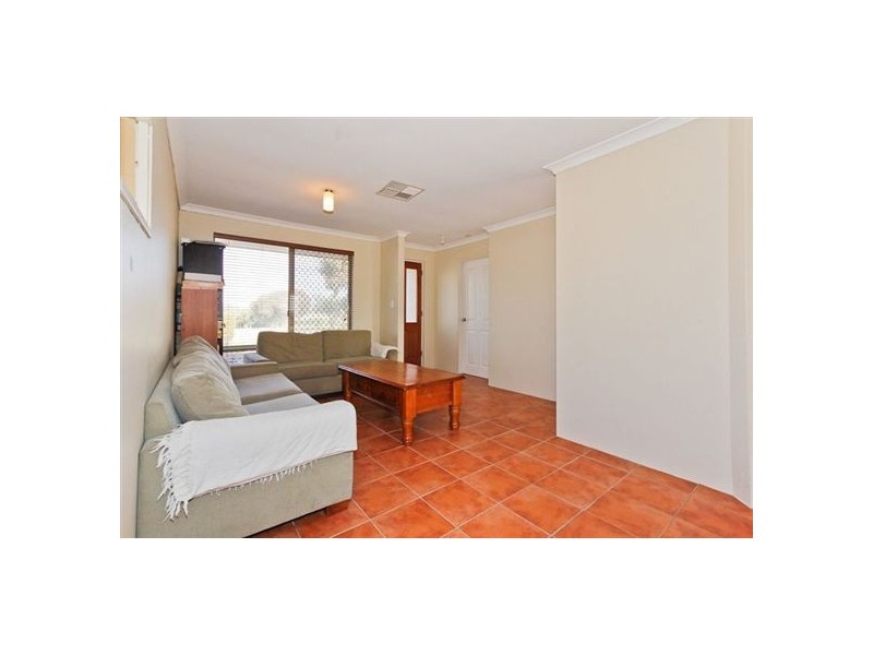 13 Michigan Heights, Success WA 6164