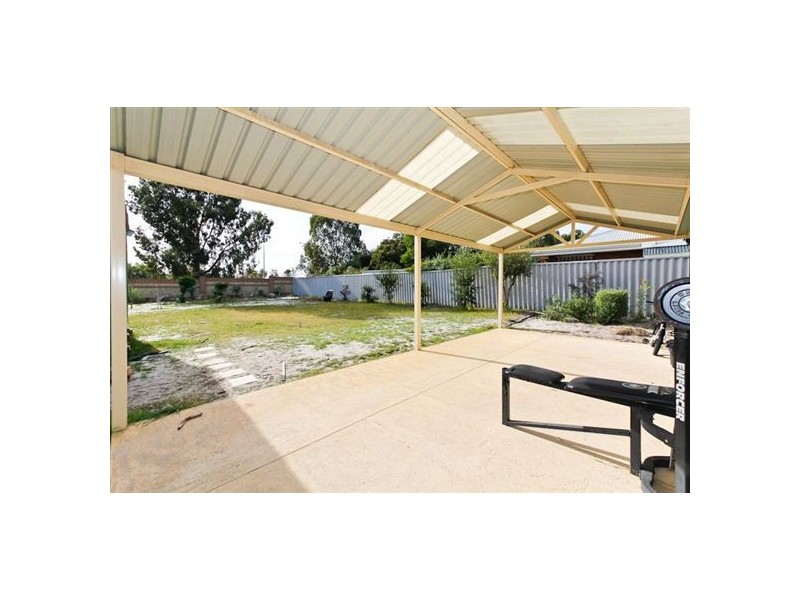 13 Michigan Heights, Success WA 6164