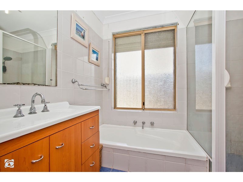 25 Acacia Way, Yangebup WA 6164