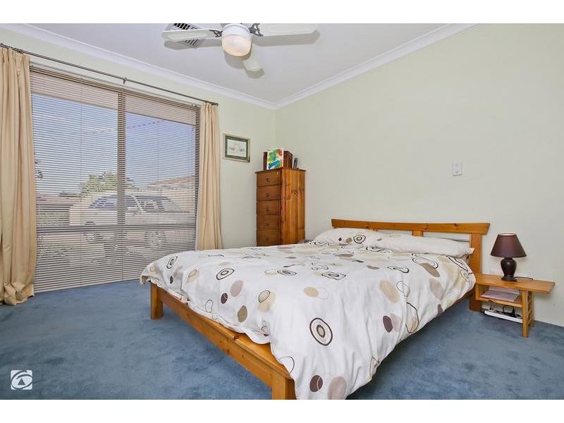 11 Jeavons Place, South Lake WA 6164