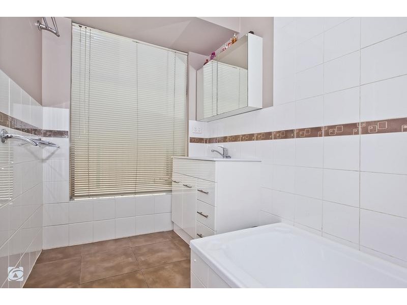 11 Jeavons Place, South Lake WA 6164