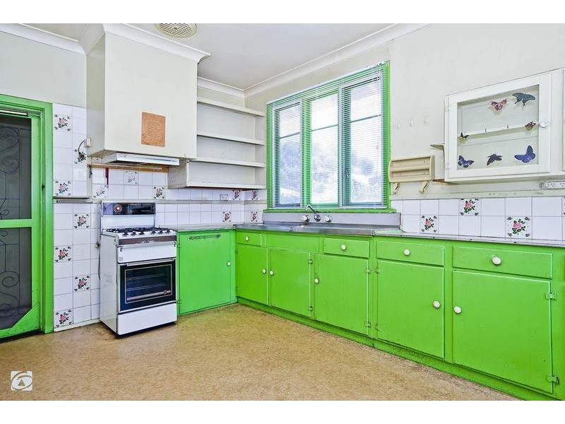 21 McKimmie Road, Palmyra WA 6157